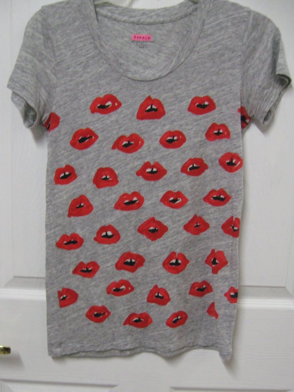 J. Crew Donald 'Lips" Vintage Tee Shirt Size XXS